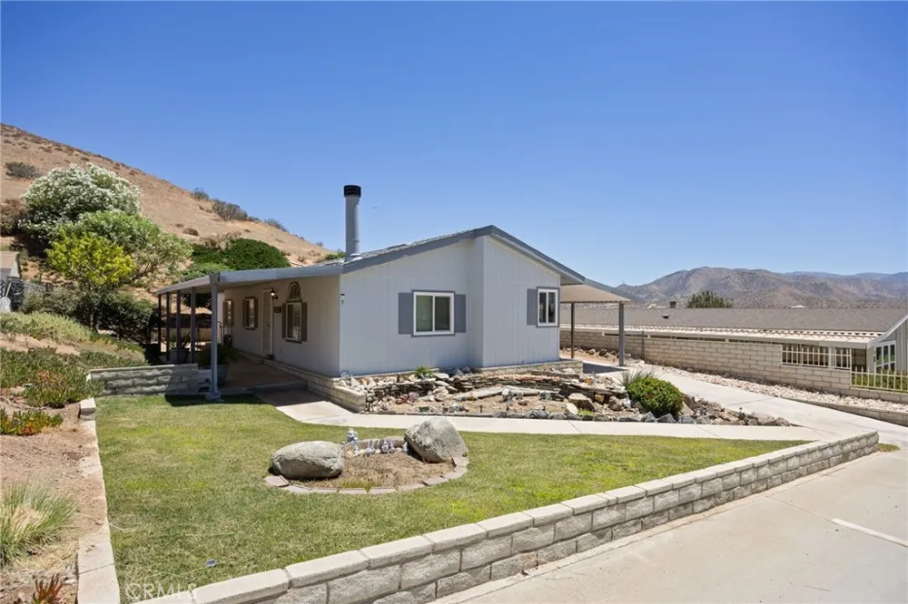 33105 Santiago Road #7 Acton, CA 93510