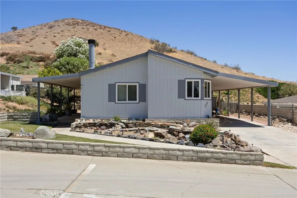 33105 Santiago Road #7 Acton, CA 93510