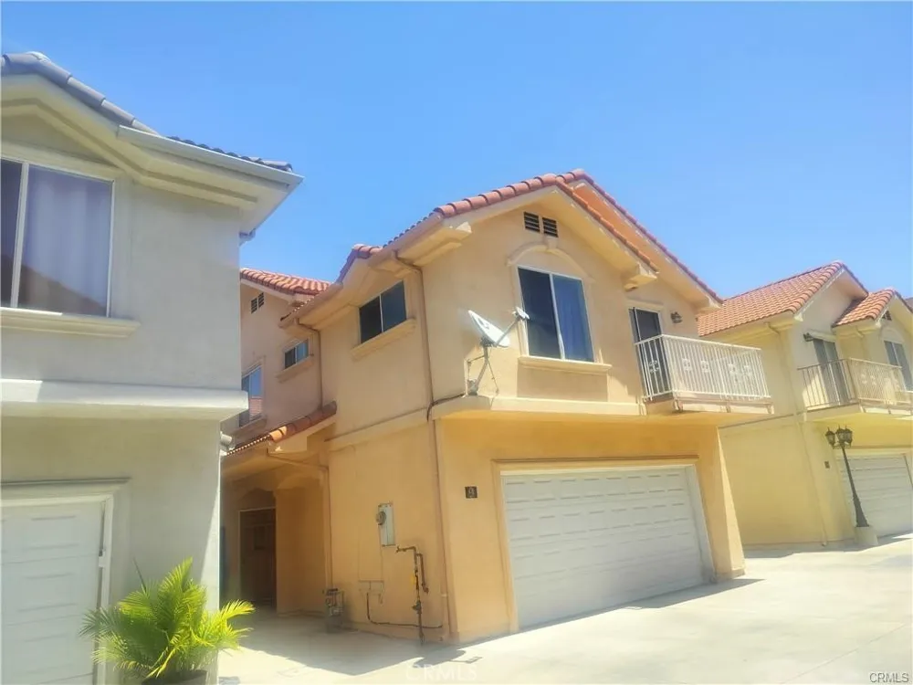 14627 Gledhill Panorama City, CA 91402