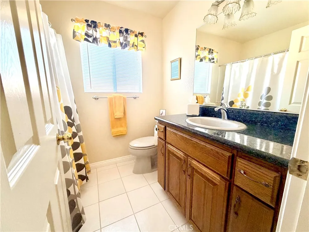 1044 Sycamore Way Porterville, CA 93257