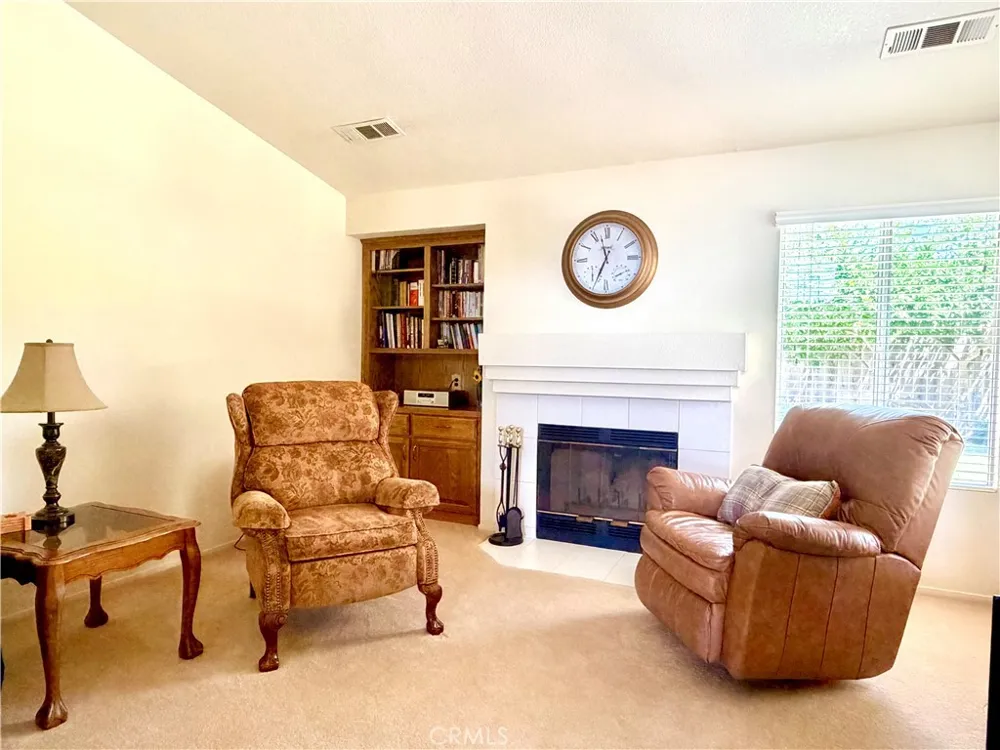 1044 Sycamore Way Porterville, CA 93257