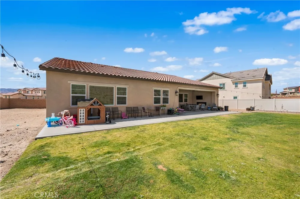 39350 Stallion Palmdale, CA 93551