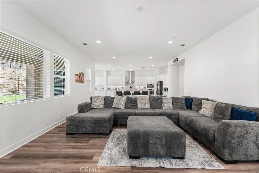 39350 Stallion Palmdale, CA 93551