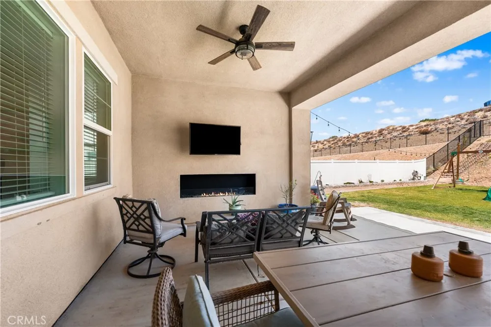 39350 Stallion Palmdale, CA 93551