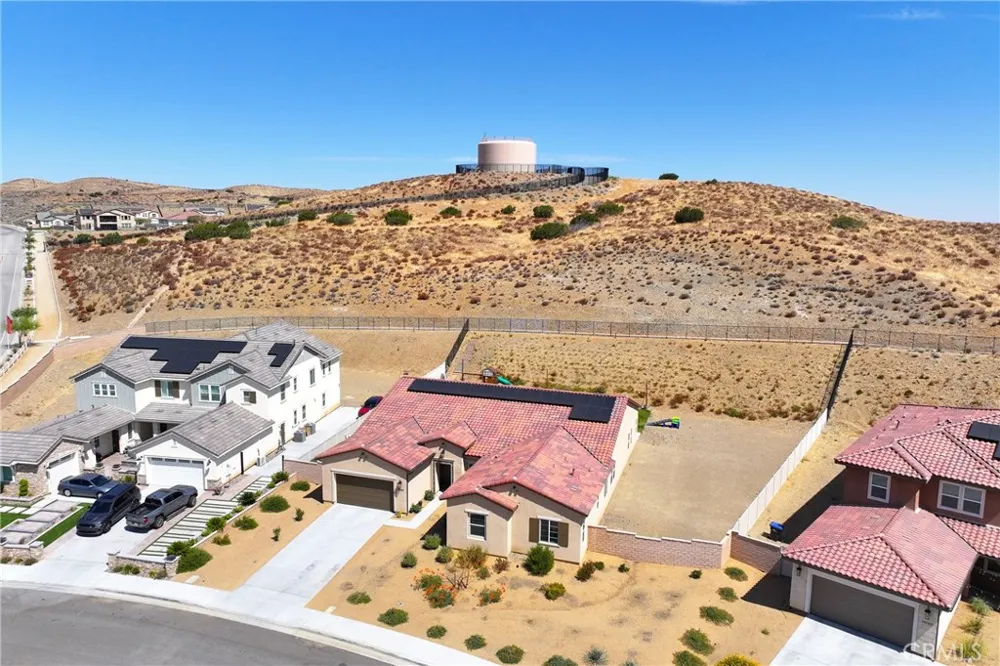 39350 Stallion Palmdale, CA 93551