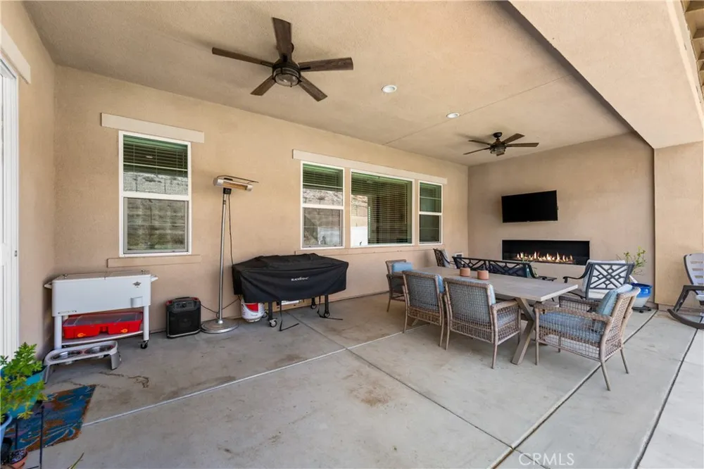 39350 Stallion Palmdale, CA 93551