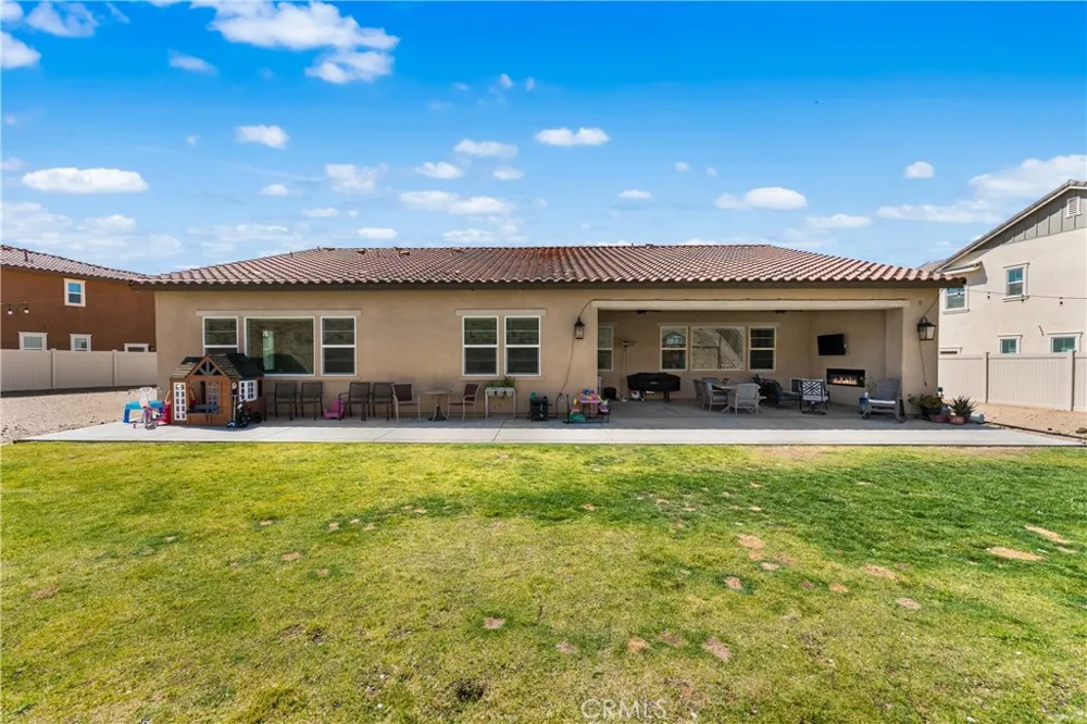 39350 Stallion Palmdale, CA 93551