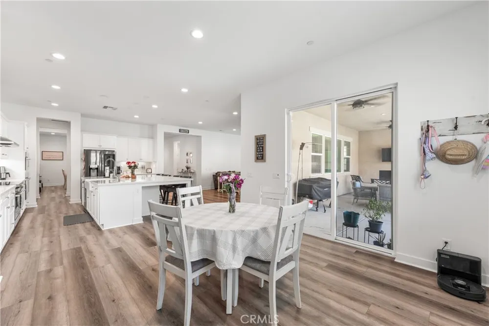 39350 Stallion Palmdale, CA 93551
