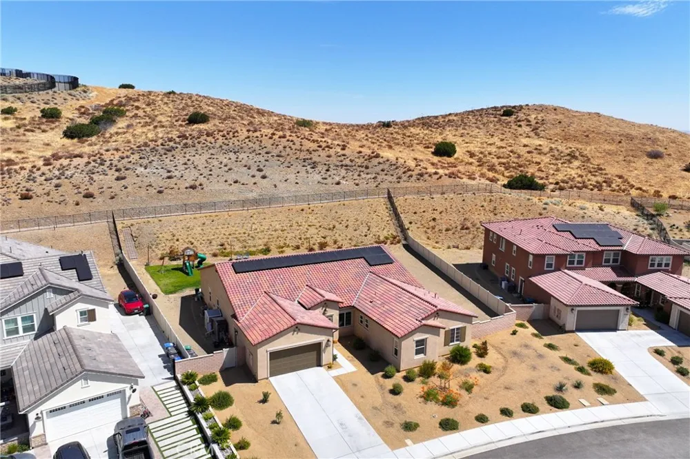 39350 Stallion Palmdale, CA 93551