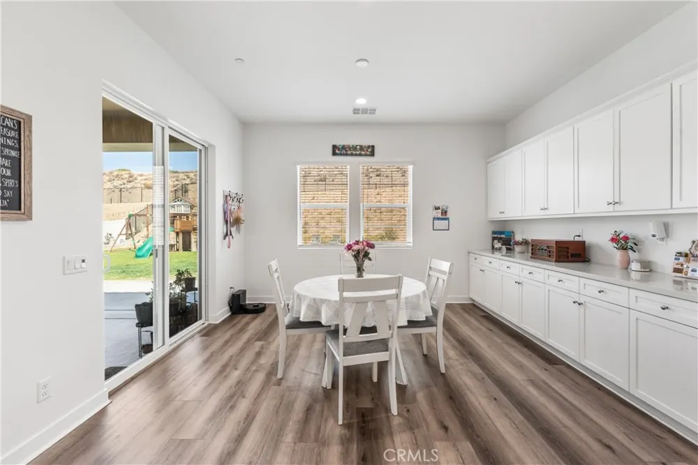 39350 Stallion Palmdale, CA 93551