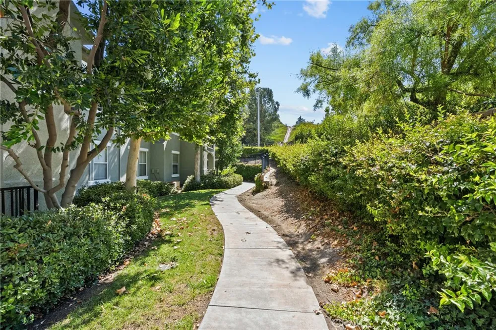 20000 Plum Canyon #1721 Saugus, CA 91350