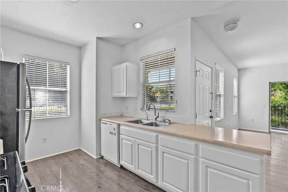 20000 Plum Canyon #1721 Saugus, CA 91350