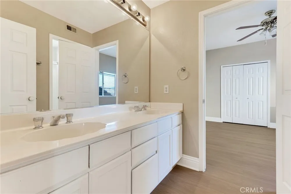 22244 Circle J Ranch Road Saugus, CA 91350