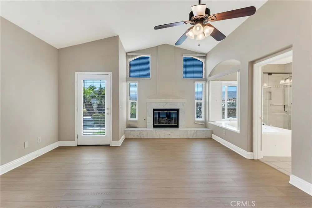 22244 Circle J Ranch Road Saugus, CA 91350