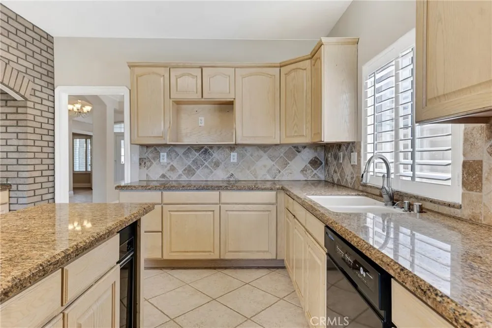 22244 Circle J Ranch Road Saugus, CA 91350