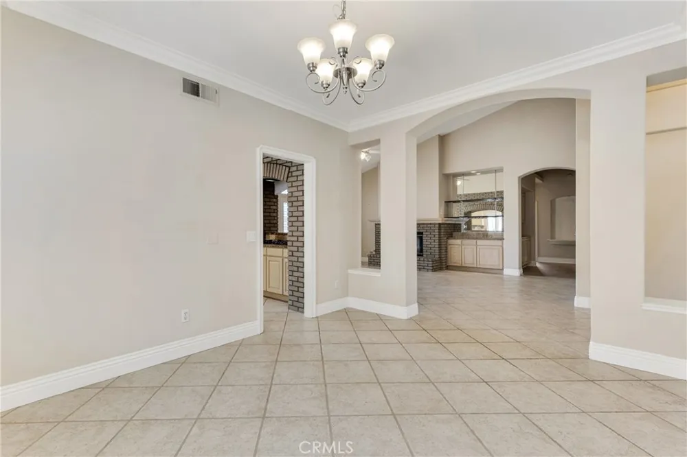 22244 Circle J Ranch Road Saugus, CA 91350