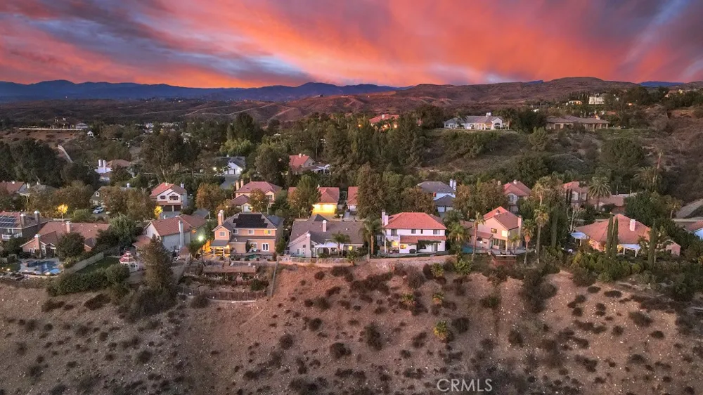 22244 Circle J Ranch Road Saugus, CA 91350