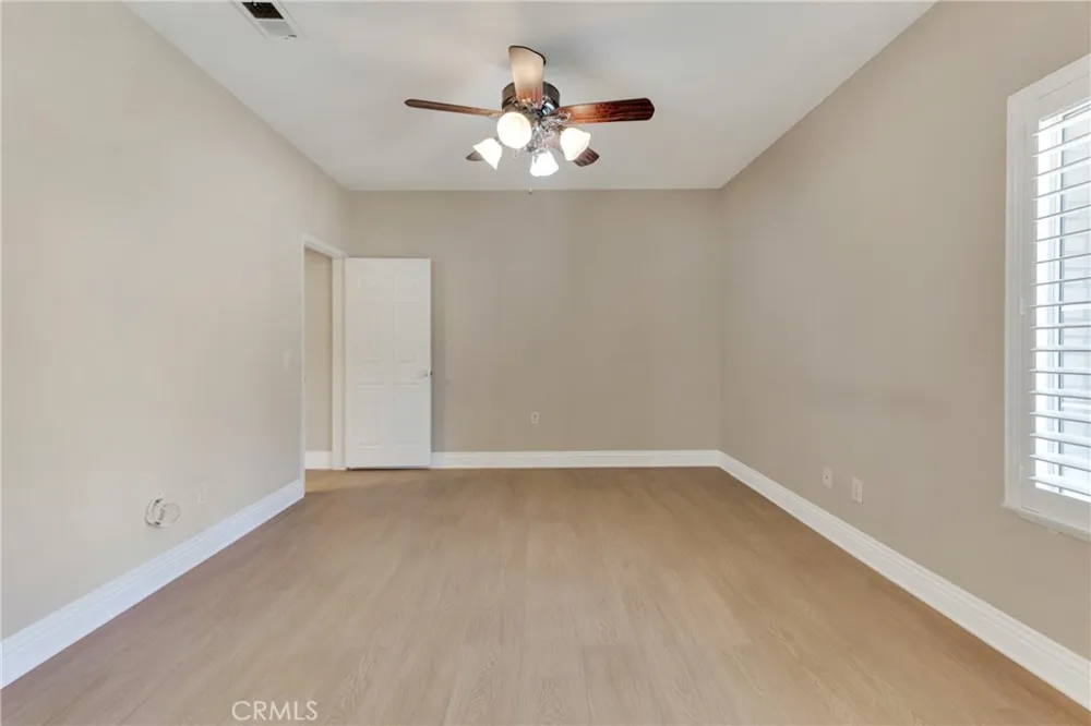 22244 Circle J Ranch Road Saugus, CA 91350