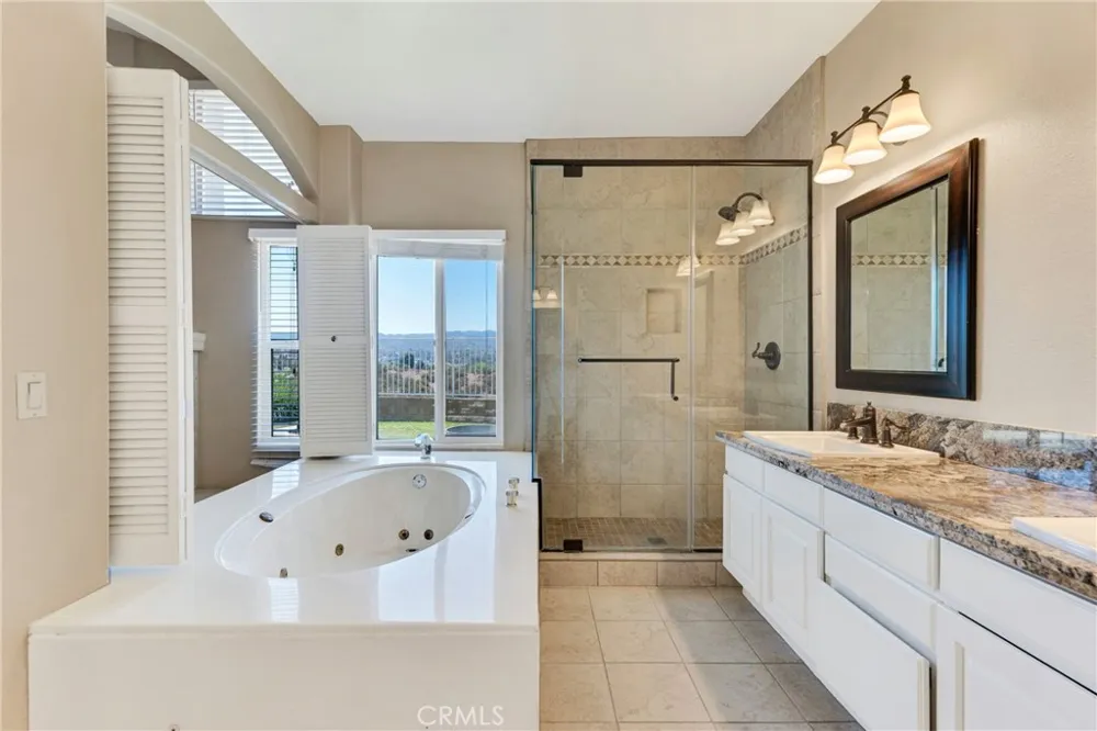 22244 Circle J Ranch Road Saugus, CA 91350