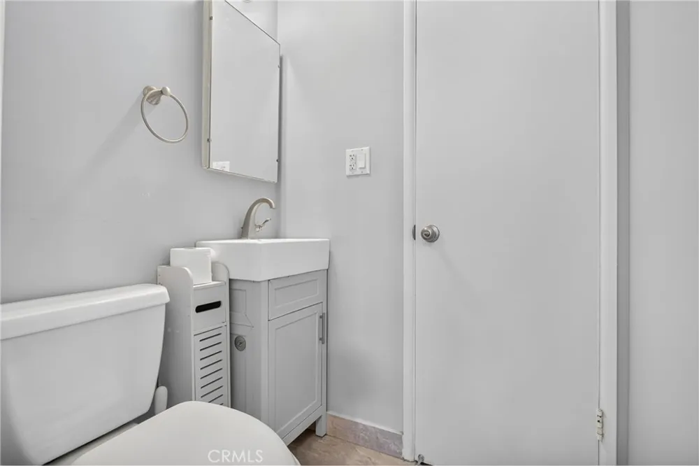 7700 Wilbur Reseda, CA 91335