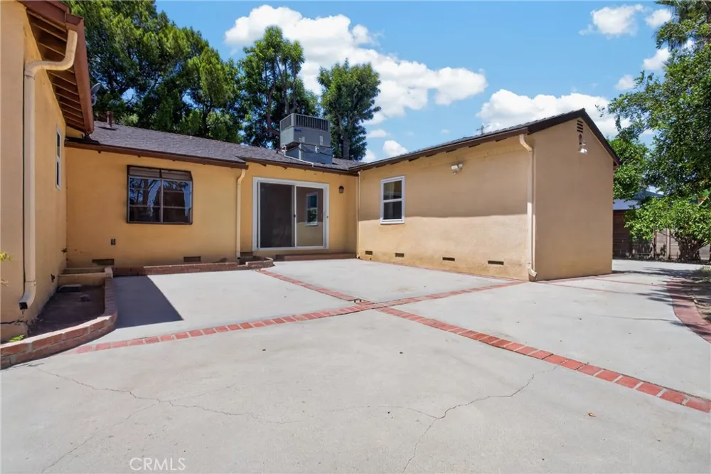 7700 Wilbur Reseda, CA 91335