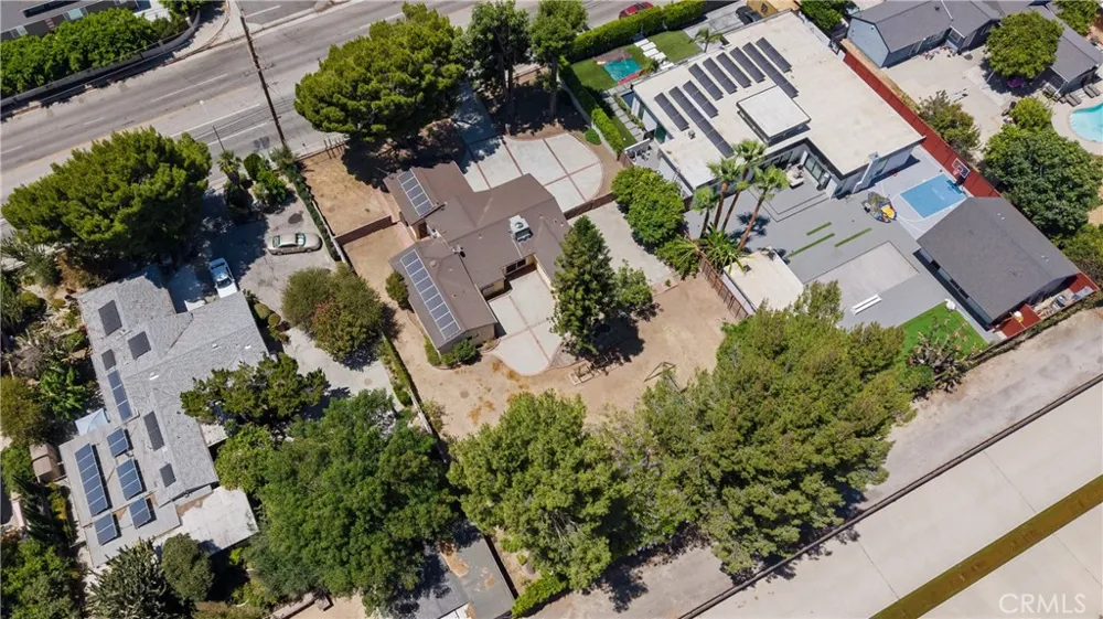 7700 Wilbur Reseda, CA 91335
