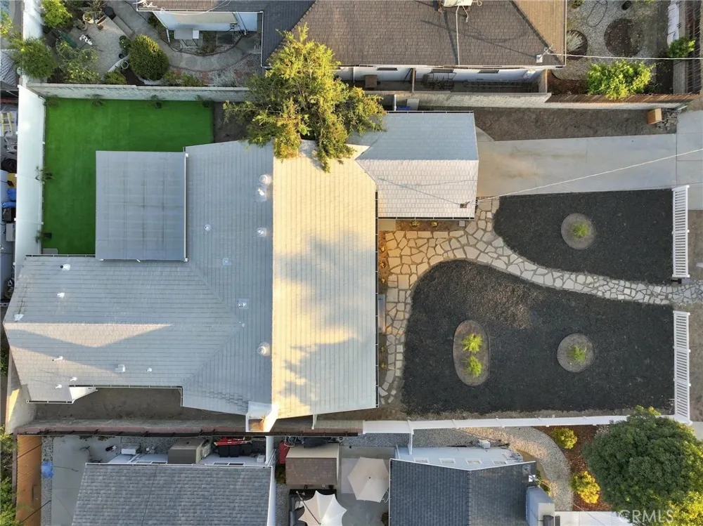 10824 Odell Sunland, CA 91040