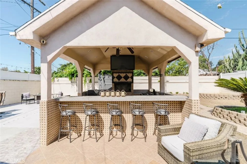 6545 Bellingham Avenue North Hollywood, CA 91606