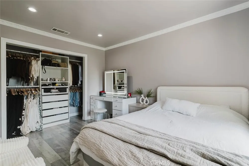 6545 Bellingham Avenue North Hollywood, CA 91606