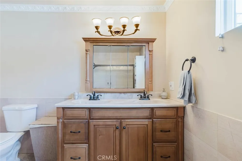 6545 Bellingham Avenue North Hollywood, CA 91606