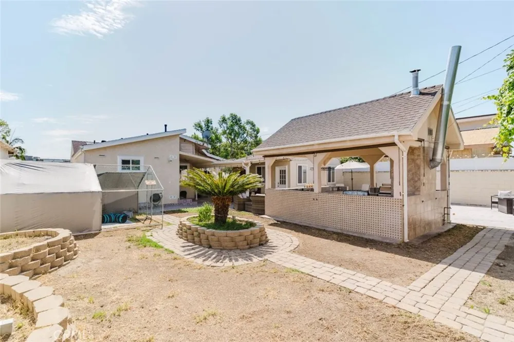 6545 Bellingham Avenue North Hollywood, CA 91606