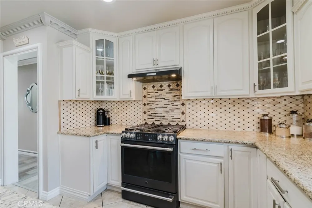 6545 Bellingham Avenue North Hollywood, CA 91606