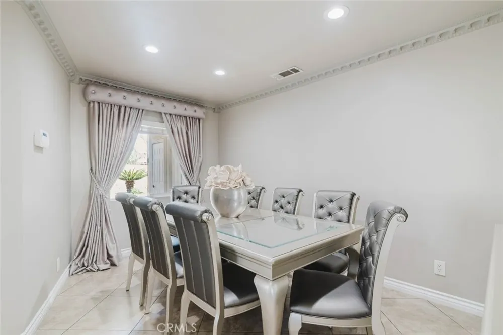 6545 Bellingham Avenue North Hollywood, CA 91606