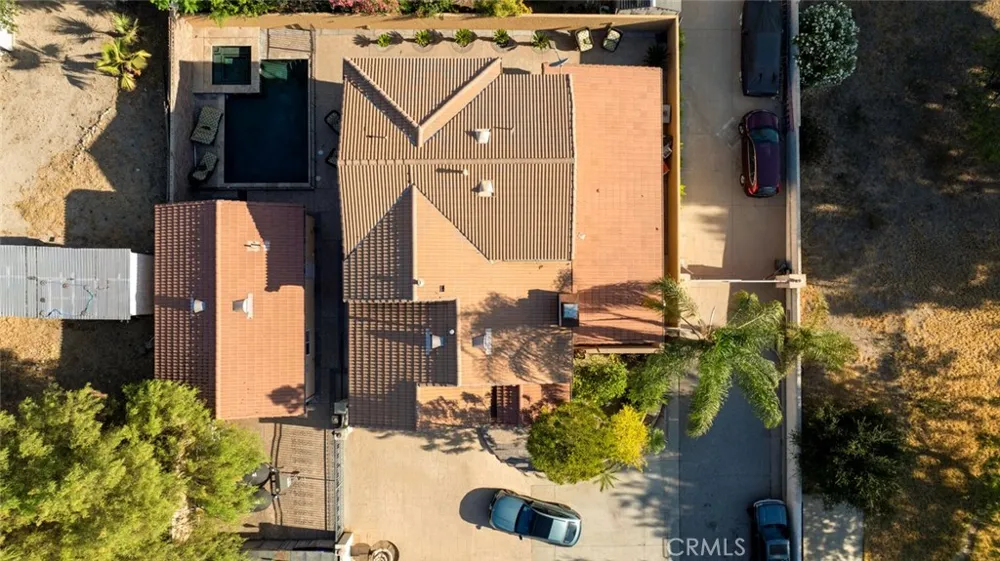10610 Oak Tree Sunland, CA 91040