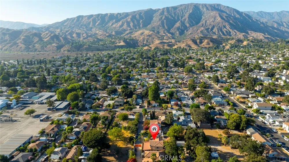 10610 Oak Tree Sunland, CA 91040