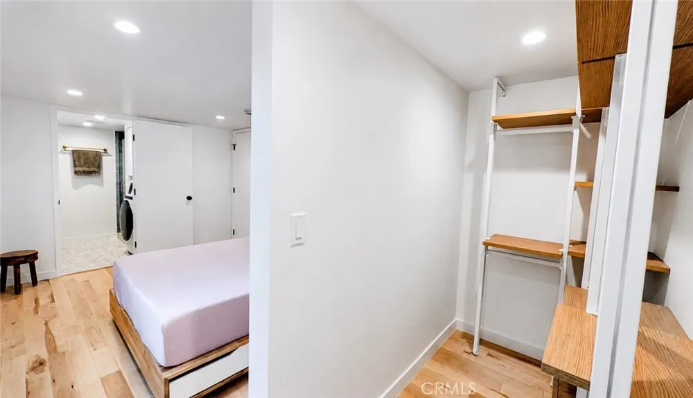 2338 Riverside Drive Silver Lake, CA 90039