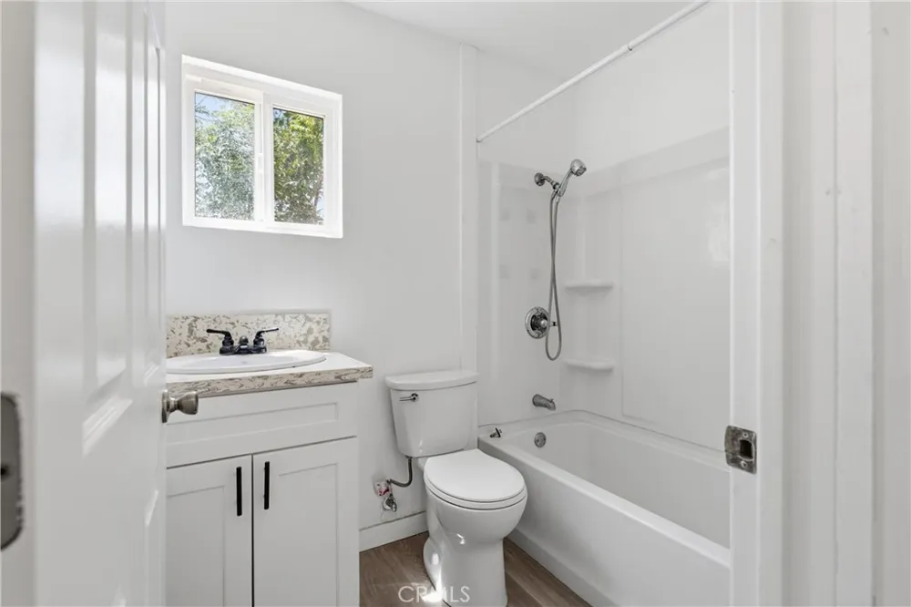4851 W Avenue M8 Lancaster, CA 93536