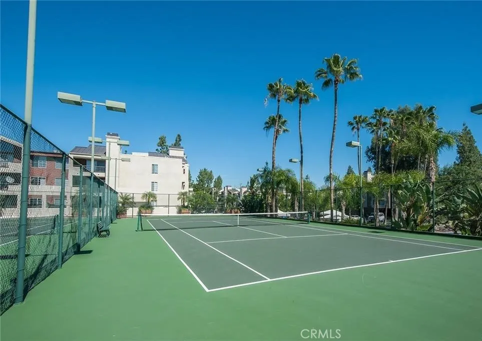 5545 Canoga Avenue #213 Woodland Hills, CA 91367