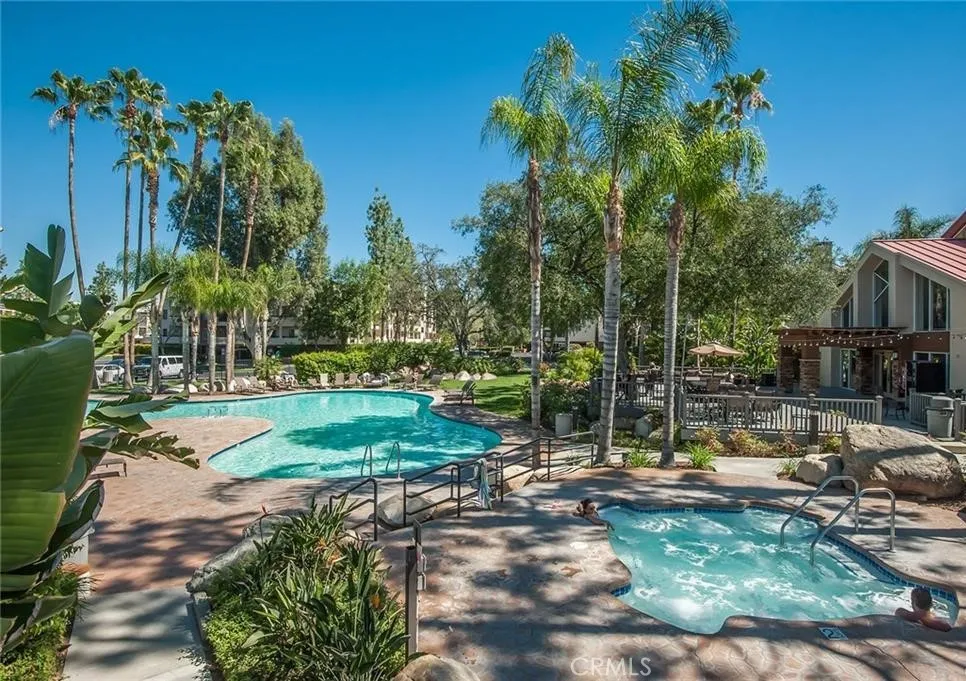5545 Canoga Avenue #213 Woodland Hills, CA 91367