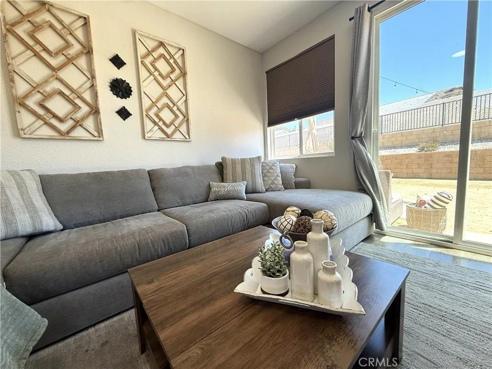 3540 Tamarisk Palmdale, CA 93551