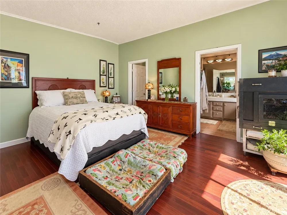 18839 W Avenue B8 Lancaster, CA 93536