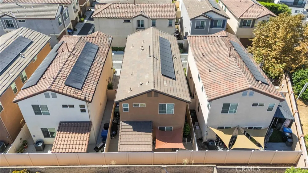 14609 W Del Playa Panorama City, CA 91402