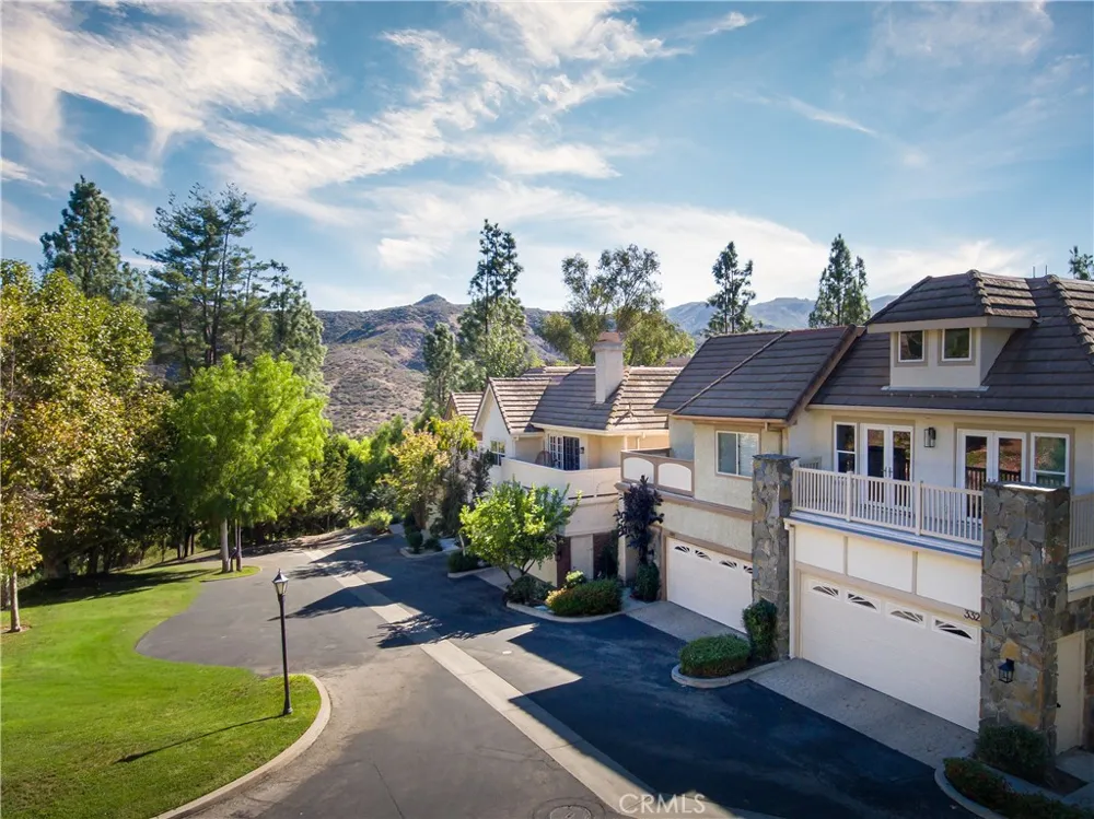 3317 View Pointe Drive Westlake Village, CA 91361