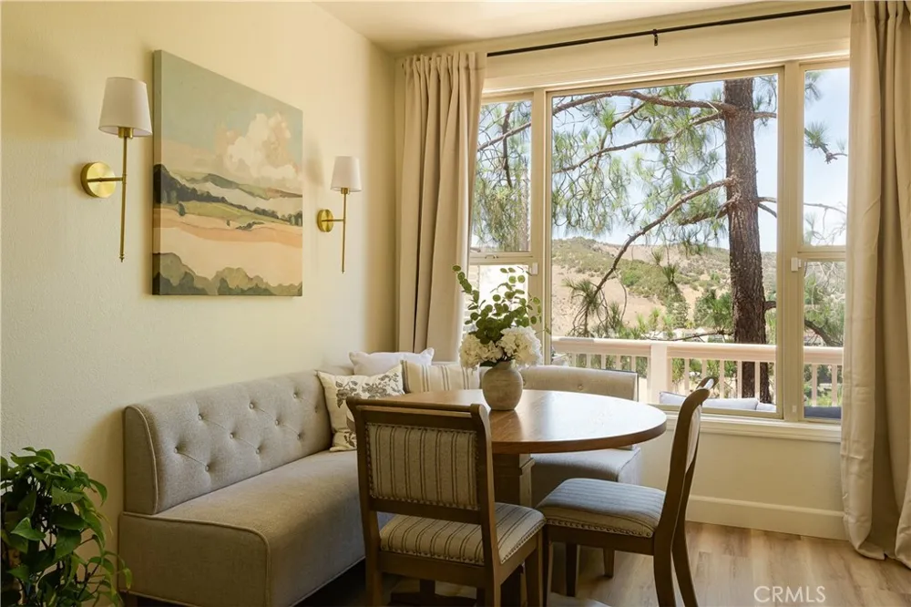 3317 View Pointe Drive Westlake Village, CA 91361