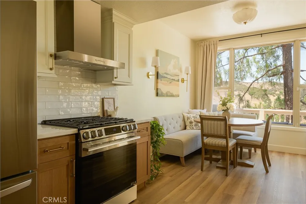 3317 View Pointe Drive Westlake Village, CA 91361