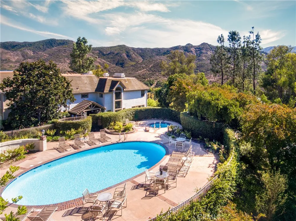 3317 View Pointe Drive Westlake Village, CA 91361