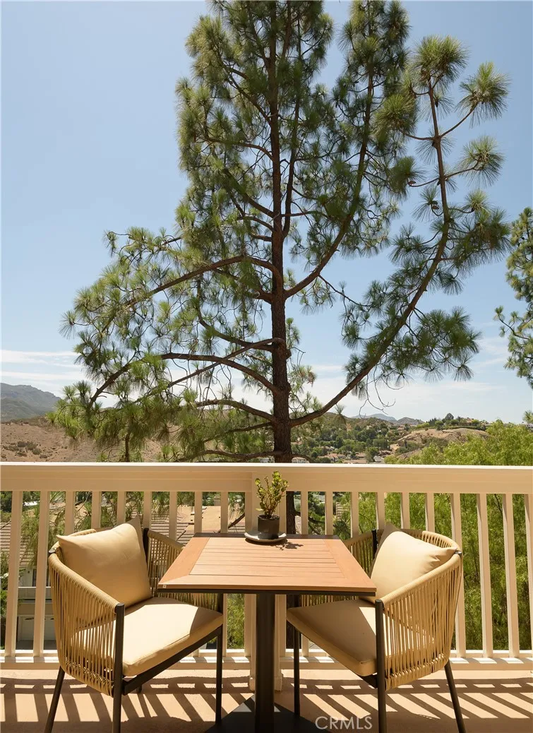 3317 View Pointe Drive Westlake Village, CA 91361