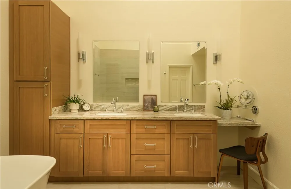 3317 View Pointe Drive Westlake Village, CA 91361