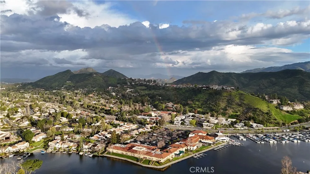 3317 View Pointe Drive Westlake Village, CA 91361