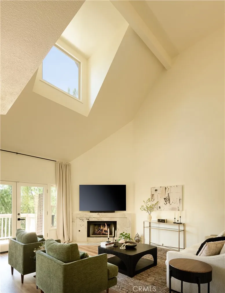 3317 View Pointe Drive Westlake Village, CA 91361